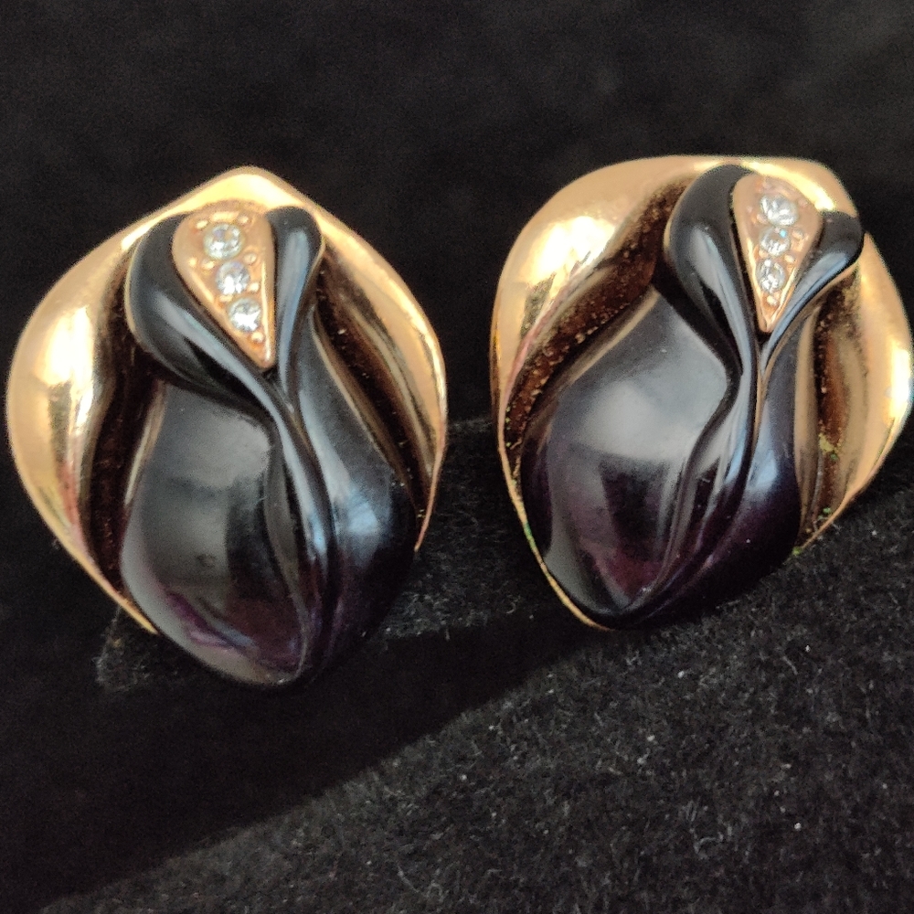 🇨🇦 Kenneth Jay Lane Black Rose Buds Earrings